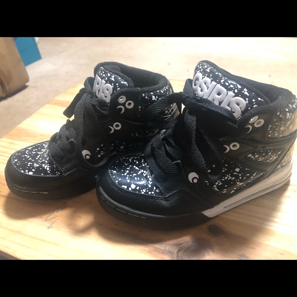 Osiris black and white sneakers